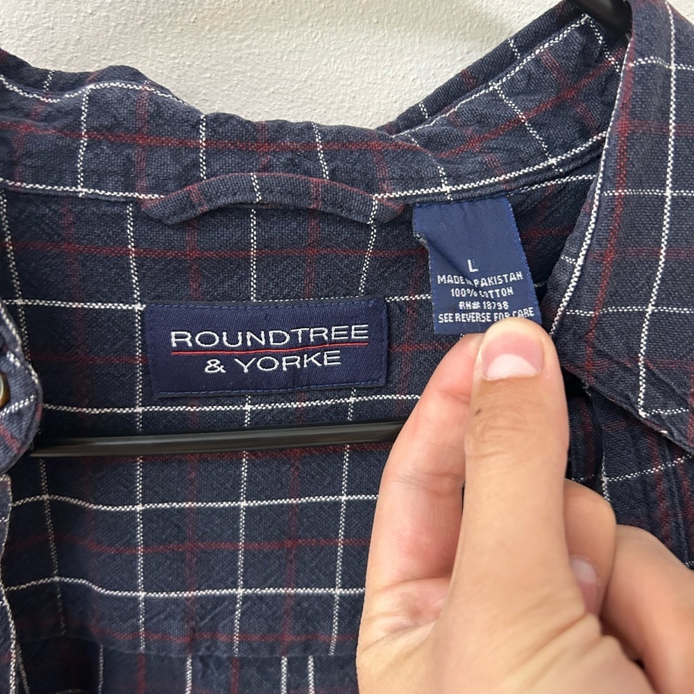 Roundtree & Yorke Plaid Button-Up Shirt - Picture 3 of 4